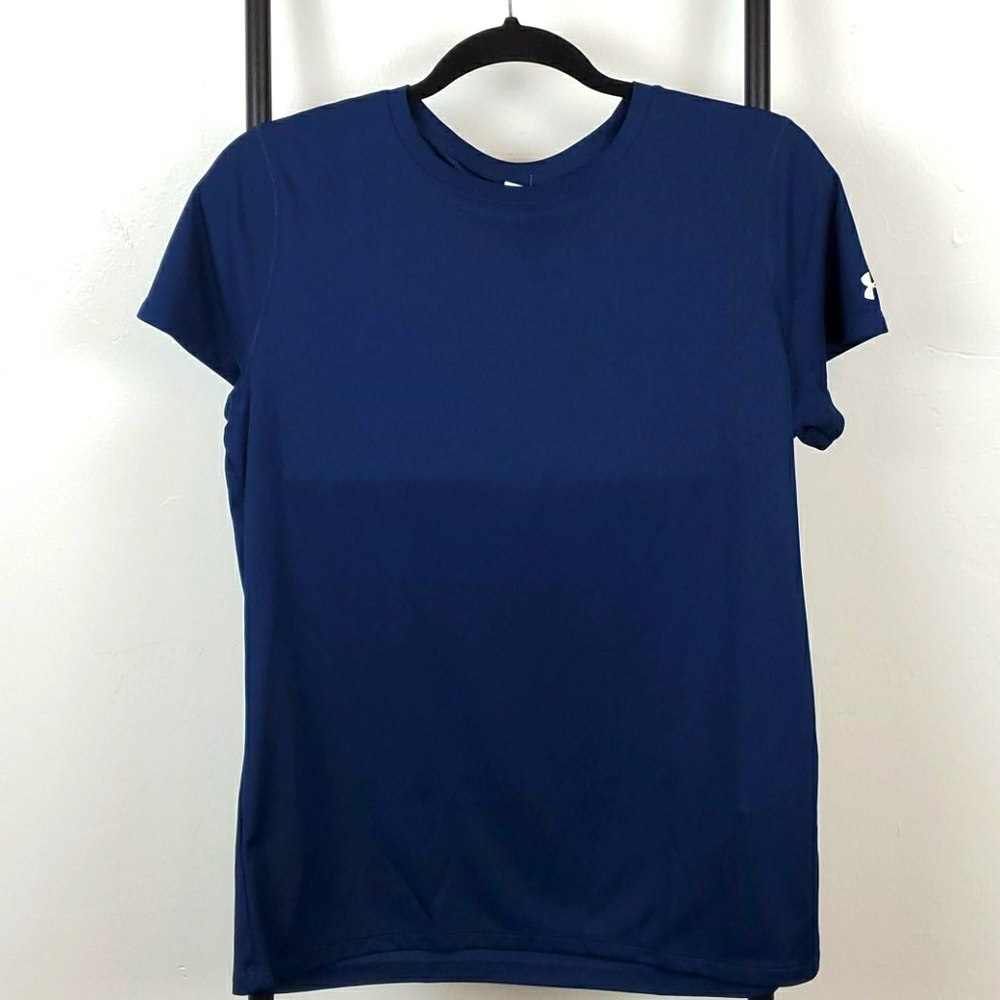 Under Armour heatgear navy blue athletic top t-shirt women’s size M